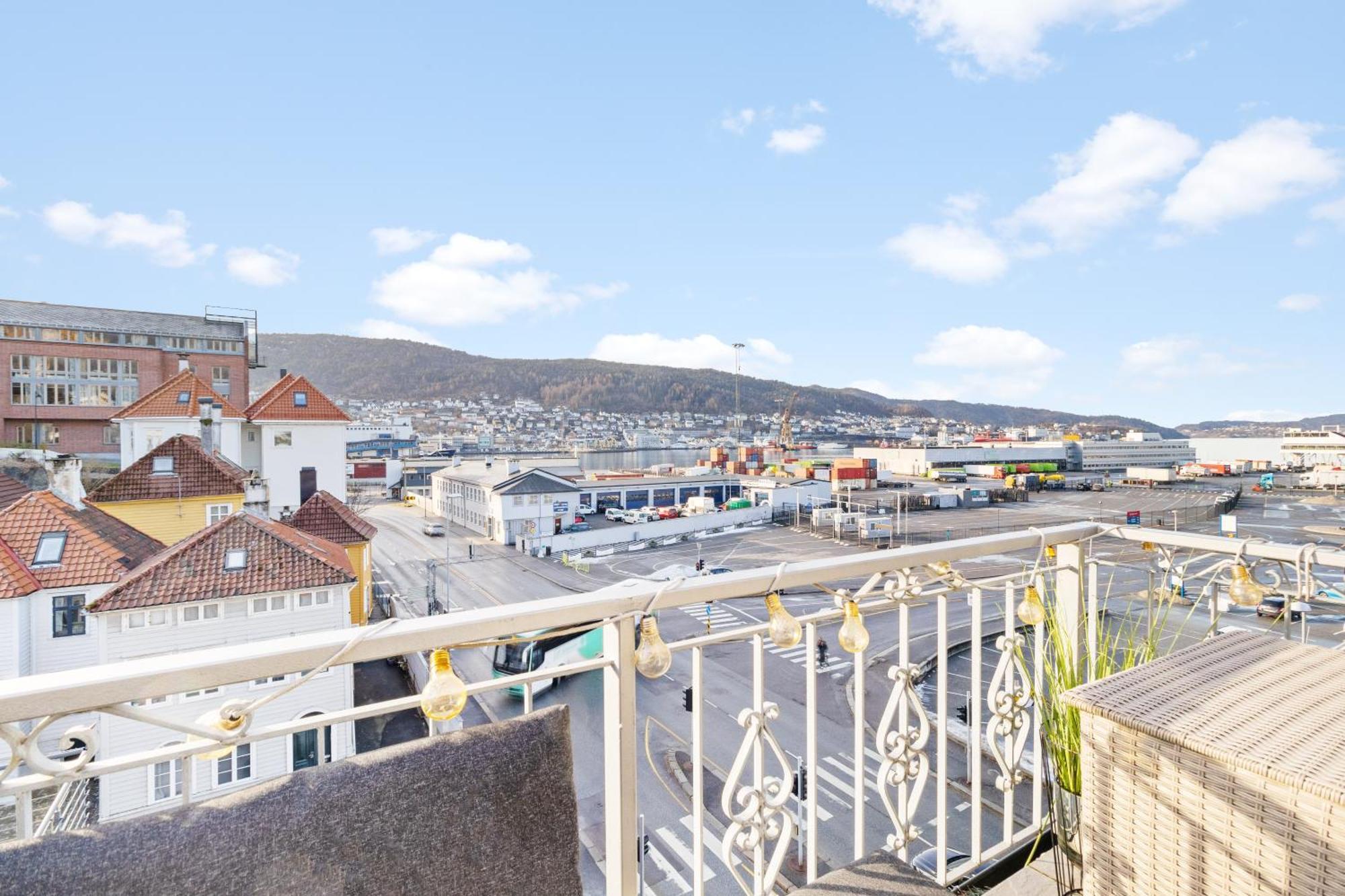 Penthouse Apartment In Bergen Exterior foto